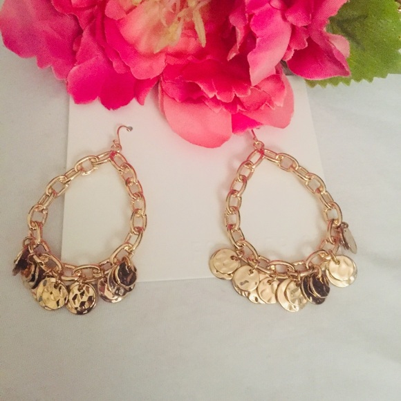 NWT Forever21 Goldtone Dangle Earrings - Picture 3 of 6